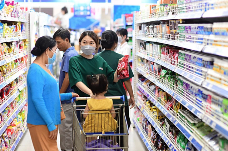 Chính thức giảm 2% thuế VAT nhiều mặt hàng từ ngày 1-7 - Ảnh 1. Từ 1-7, sẽ giảm 2% thuế VAT cho hàng loạt mặt hàng - Ảnh: QUANG ĐỊNH