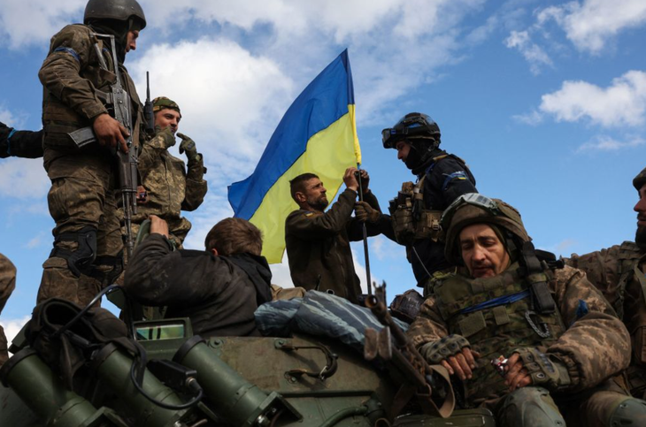 Chiến thắng Ukraine mong muốn là 'xa tầm với'?- Ảnh 1. Trong khi tình hình viện trợ trong tương lai là không chắc chắn, nhiều chuyên gia đặt nghi vấn trước