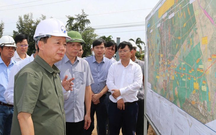 Chính phủ rất 'sốt ruột' về tiến độ thi công cao tốc ở miền Tây - Ảnh 1. Chính phủ rất 'sốt ruột' về tiến độ thi công cao tốc ở miền Tây - Ảnh 1.
